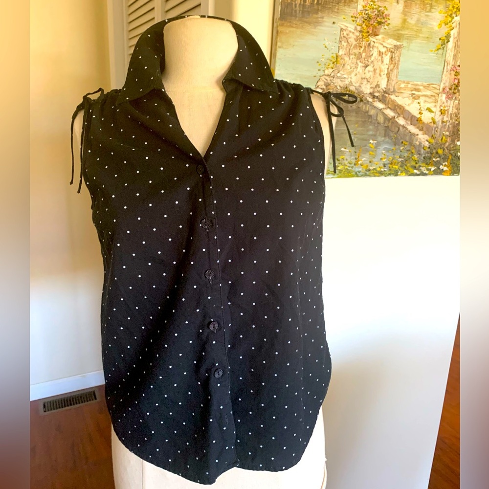 Erika Black Button Down sleeveless Shirt with shoulder shearing and tie